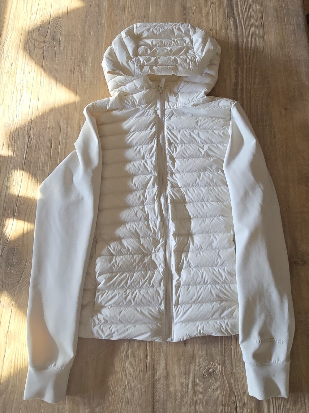 NWOT Lululemon Down and Around Jacket M - Picture 2 of 7